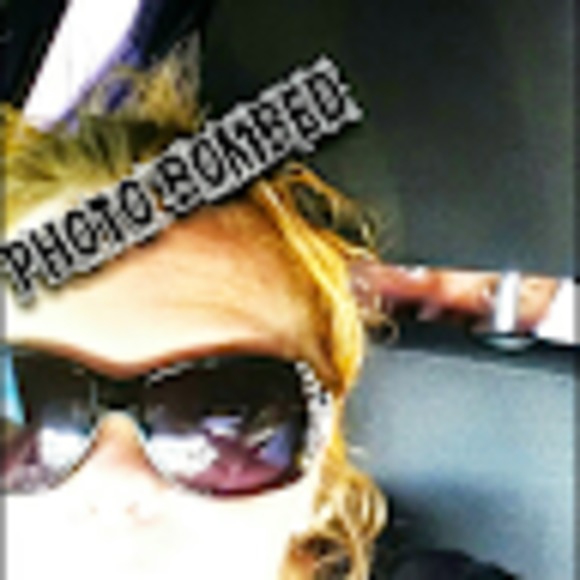 Meet your Posher, Crystal g. - Picture 1 of 1